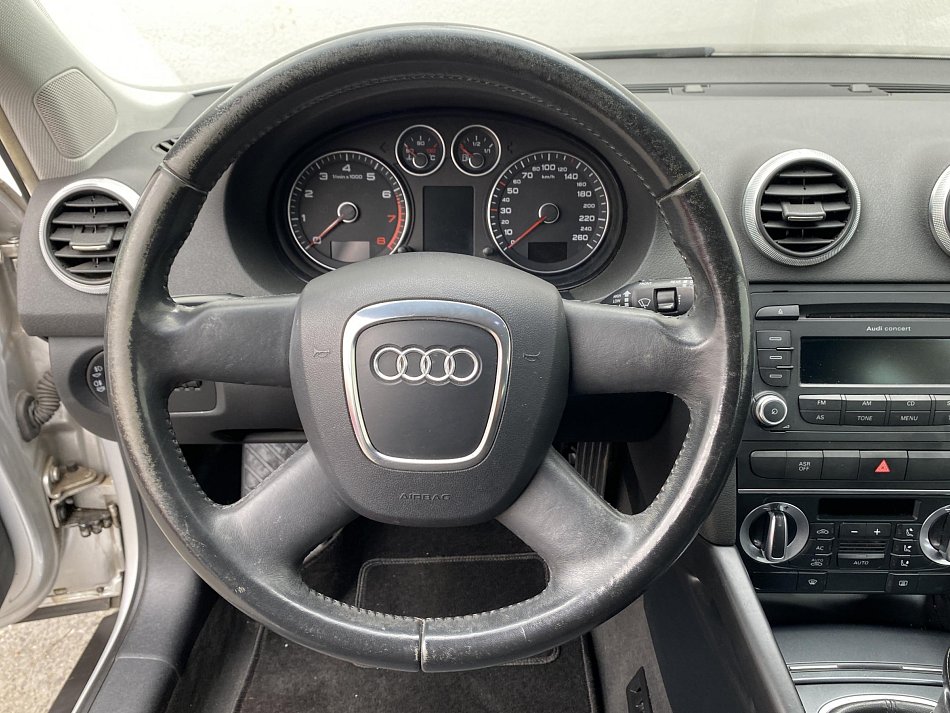 Audi A3 1.6 MPi 