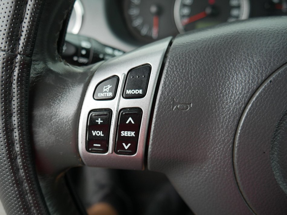 Suzuki Swift 1.3 i  4x4