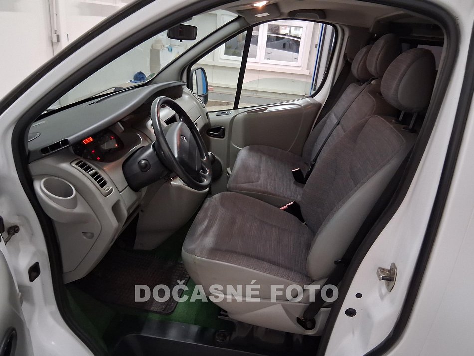 Renault Trafic 2.0dCi  9míst