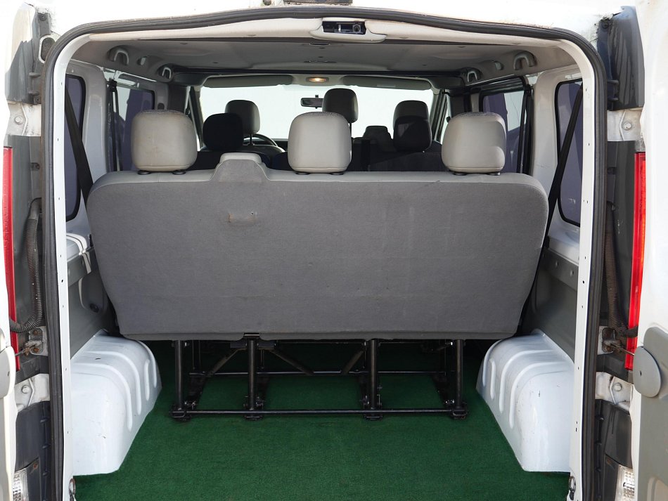 Renault Trafic 2.0dCi  9míst