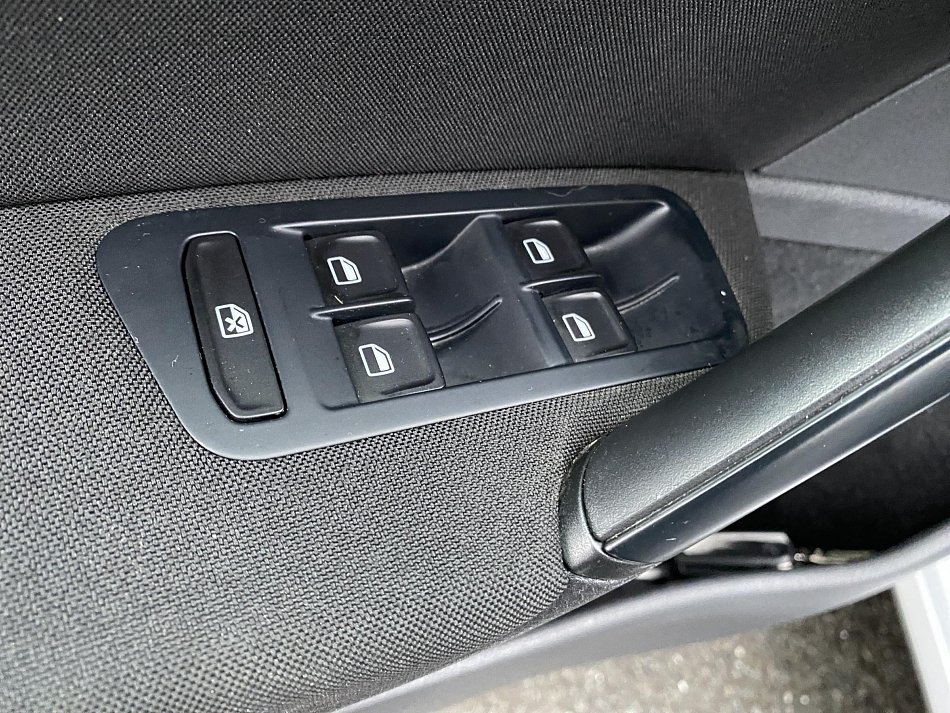 Volkswagen Golf 1.2 TSi Trendline VII