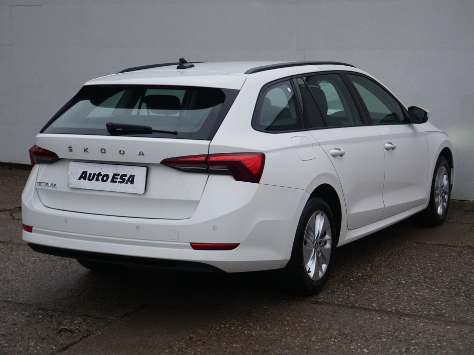 Škoda Octavia IV 2.0 TDi Active
