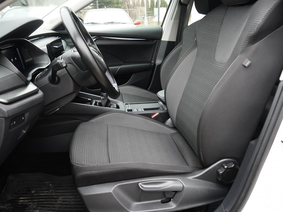 Škoda Octavia IV 2.0 TDi Active