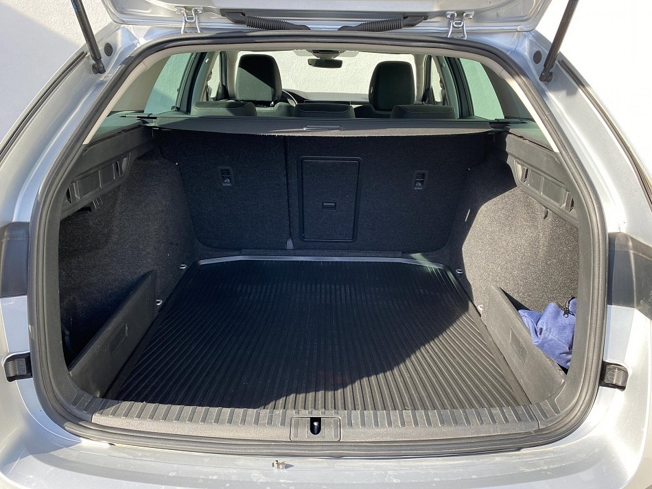 Škoda Octavia IV 1.5 TSi Style