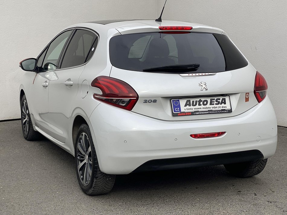 Peugeot 208 1.2PT Roland Garros