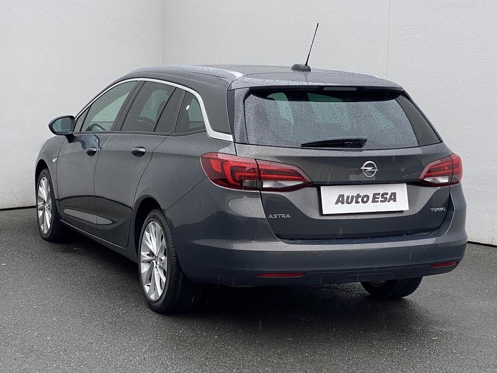 Opel Astra 1.4 T Innovation