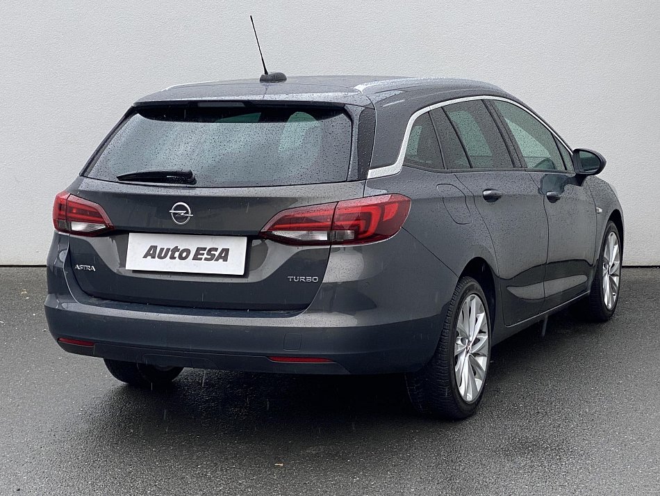 Opel Astra 1.4 T Innovation