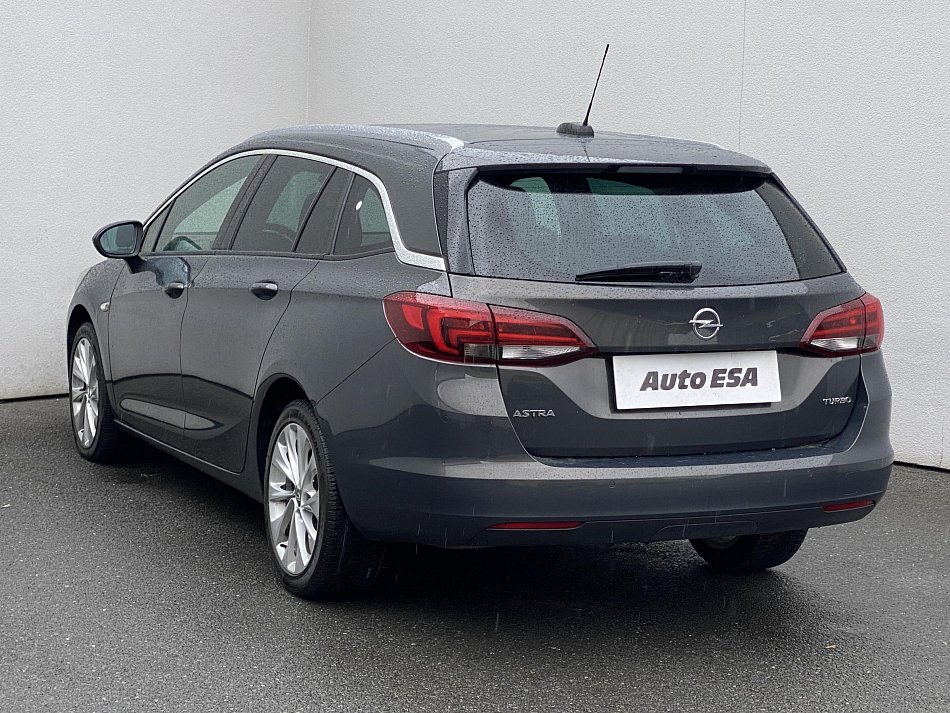 Opel Astra 1.4 T Innovation