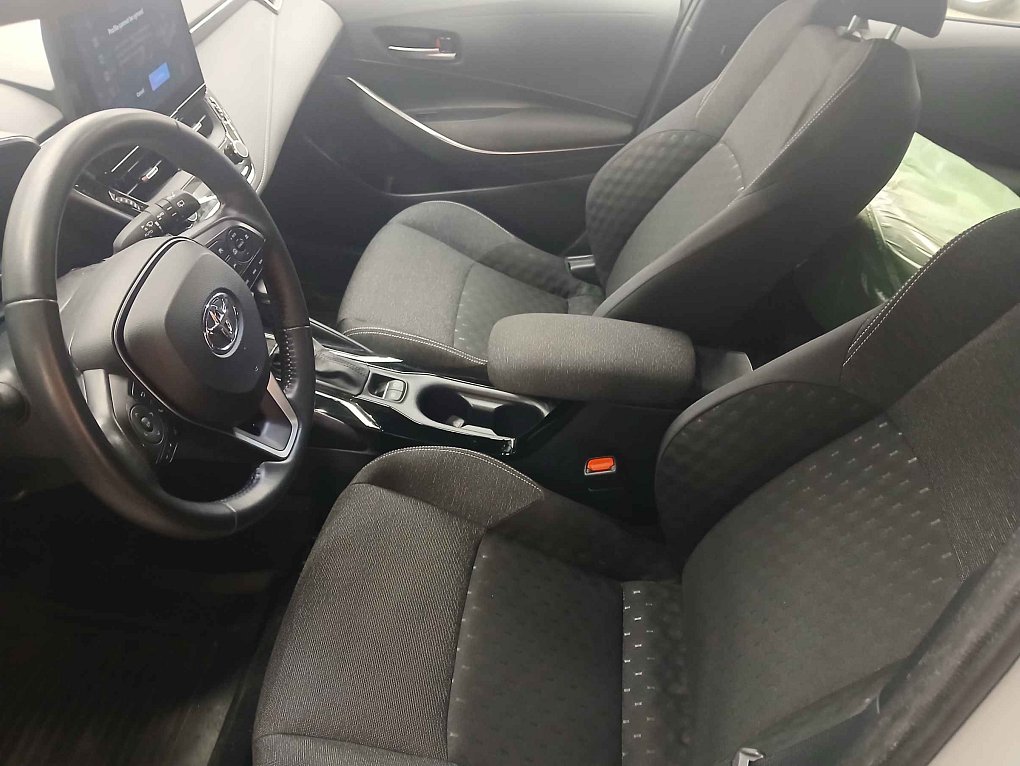 Toyota Corolla 1.8 e-CVT Comfort