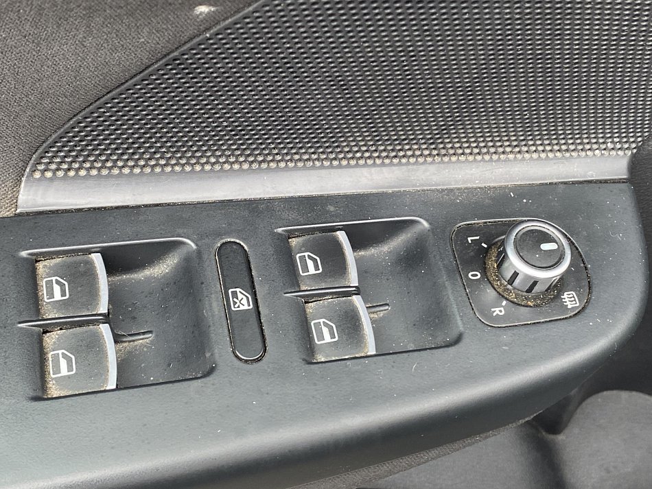 Volkswagen Golf 1.6 TDi 