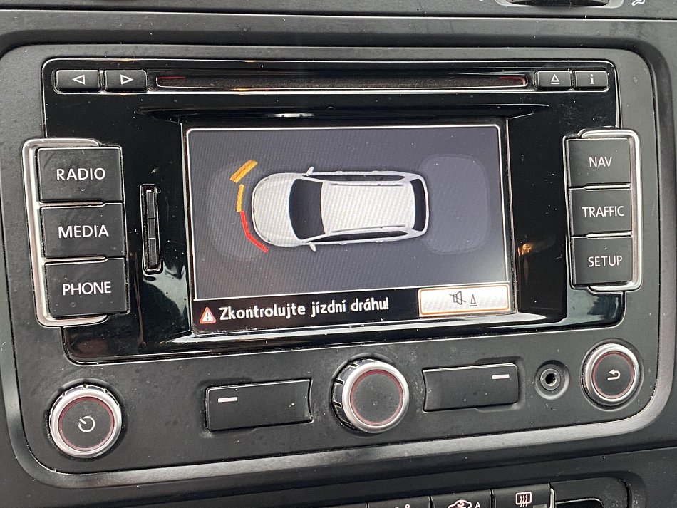 Volkswagen Golf 1.6 TDi 