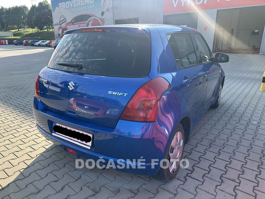 Suzuki Swift 1.3i 