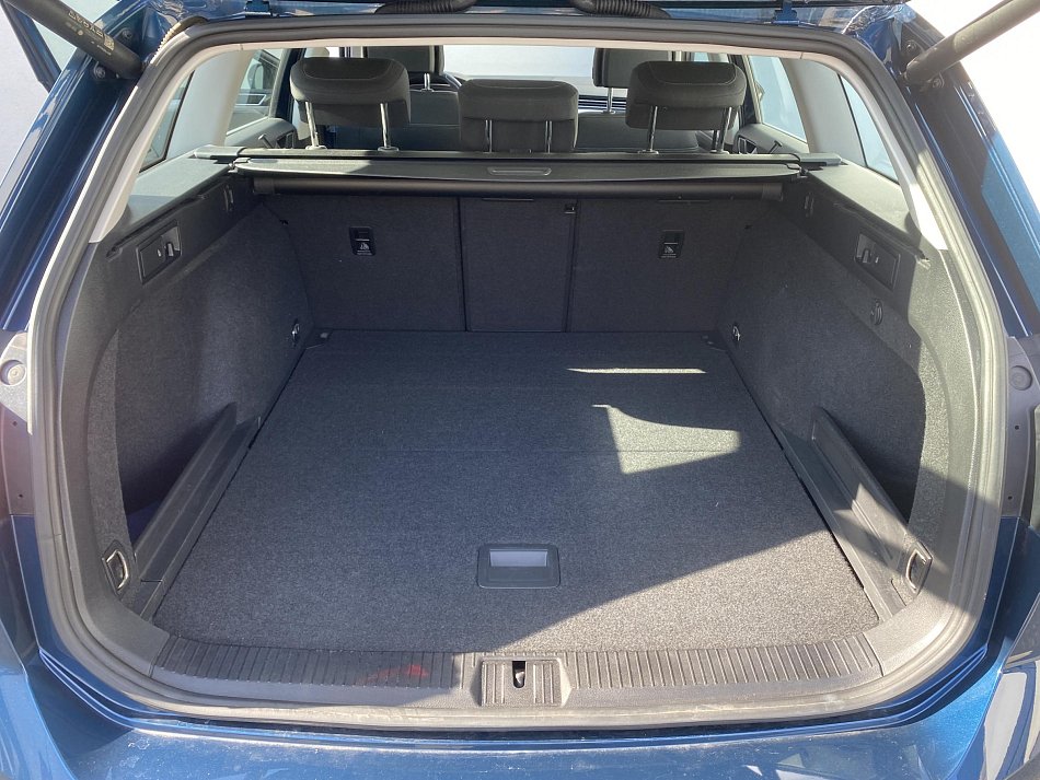 Volkswagen Passat 2.0 TDi Business