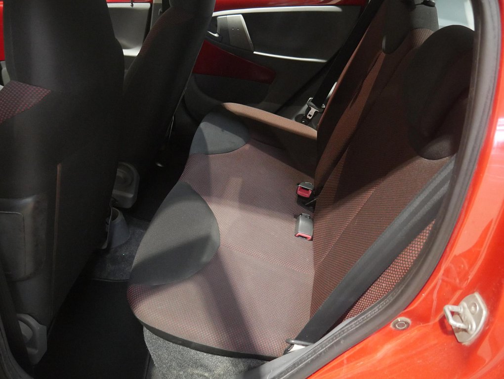 Toyota Aygo 1.0i 
