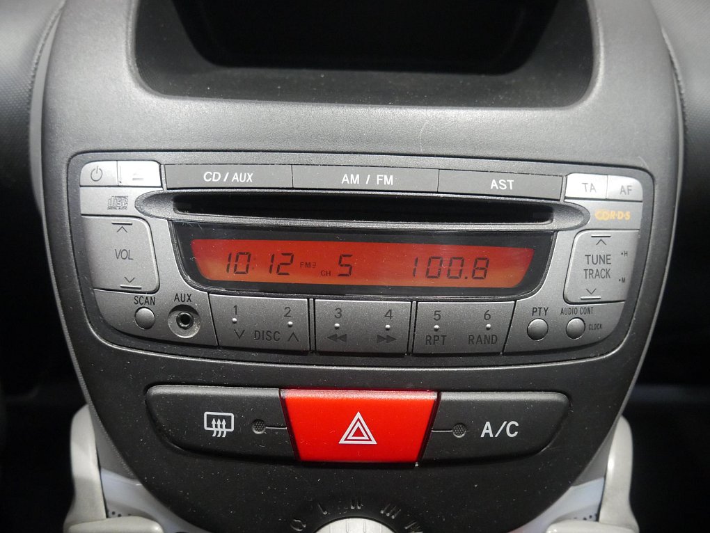 Toyota Aygo 1.0i 