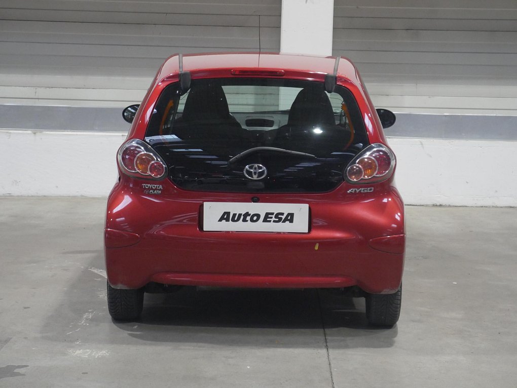Toyota Aygo 1.0i 