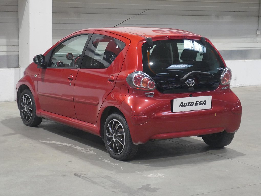 Toyota Aygo 1.0i 