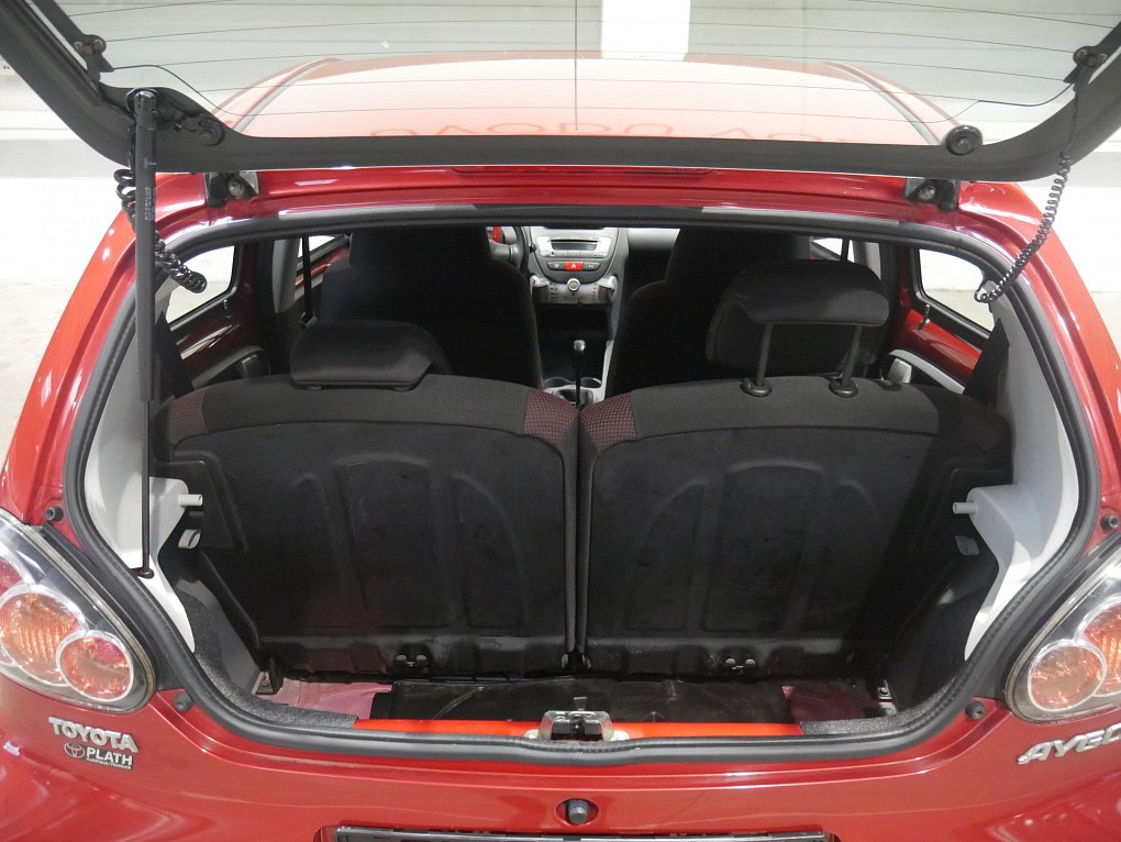Toyota Aygo 1.0i 