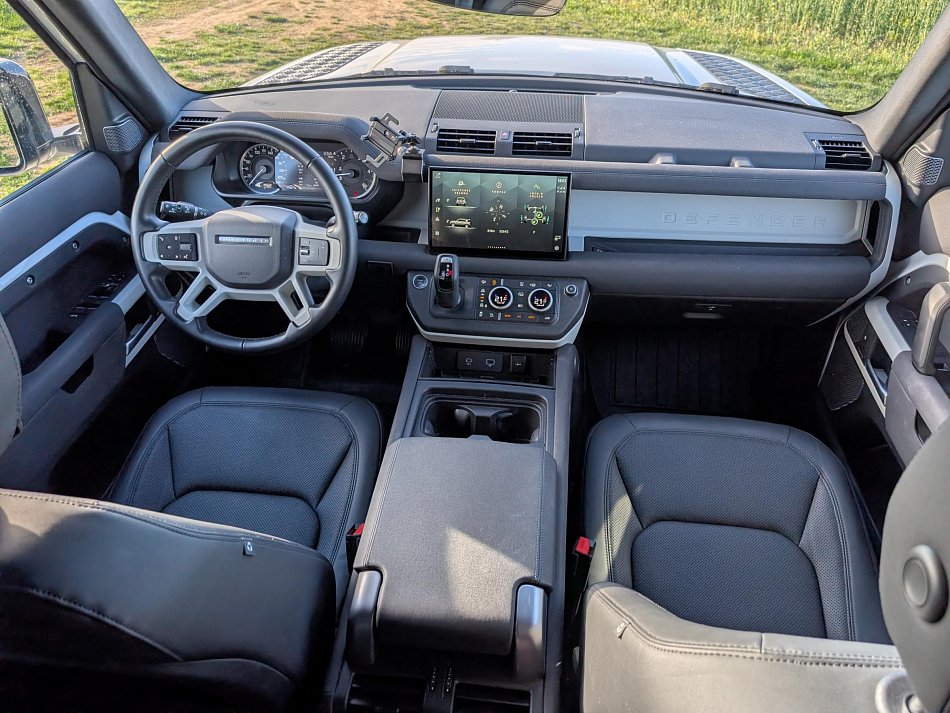 Land Rover Defender 3.0 D  SE D250