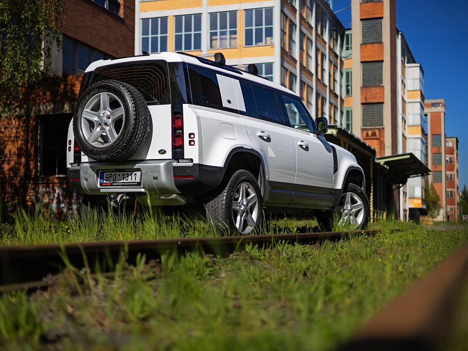Land Rover Defender 3.0 D  SE D250