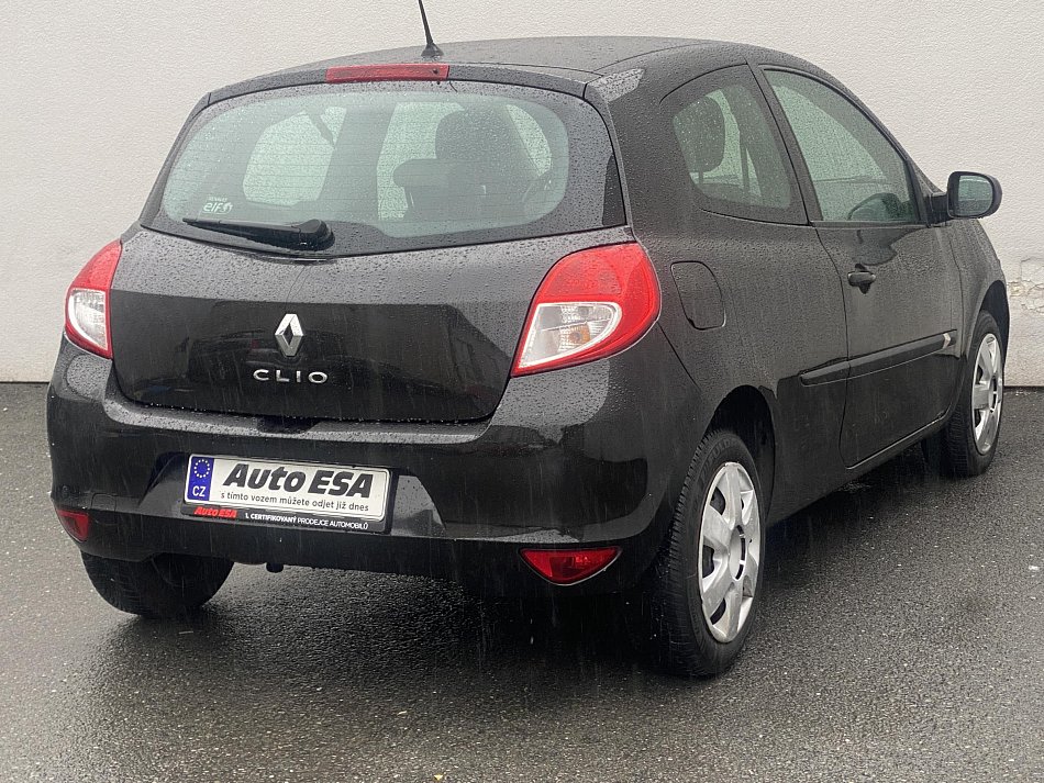 Renault Clio 1.2 i 