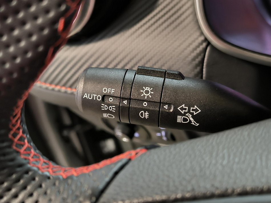 MG ZS 1.5 i Essential