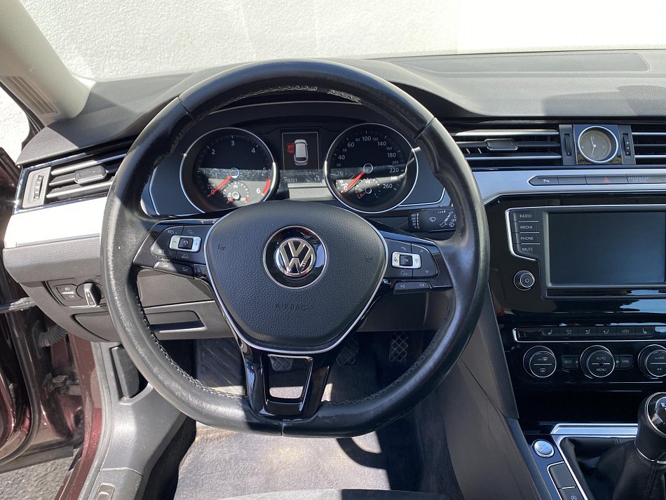 Volkswagen Passat 2.0 TDi Highline
