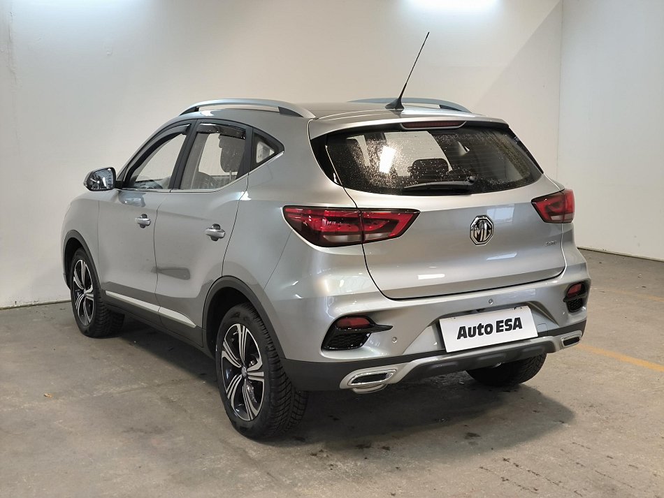 MG ZS 1.5 i Essential