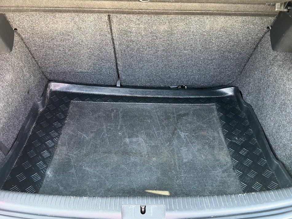 Volkswagen Golf 1.4i 