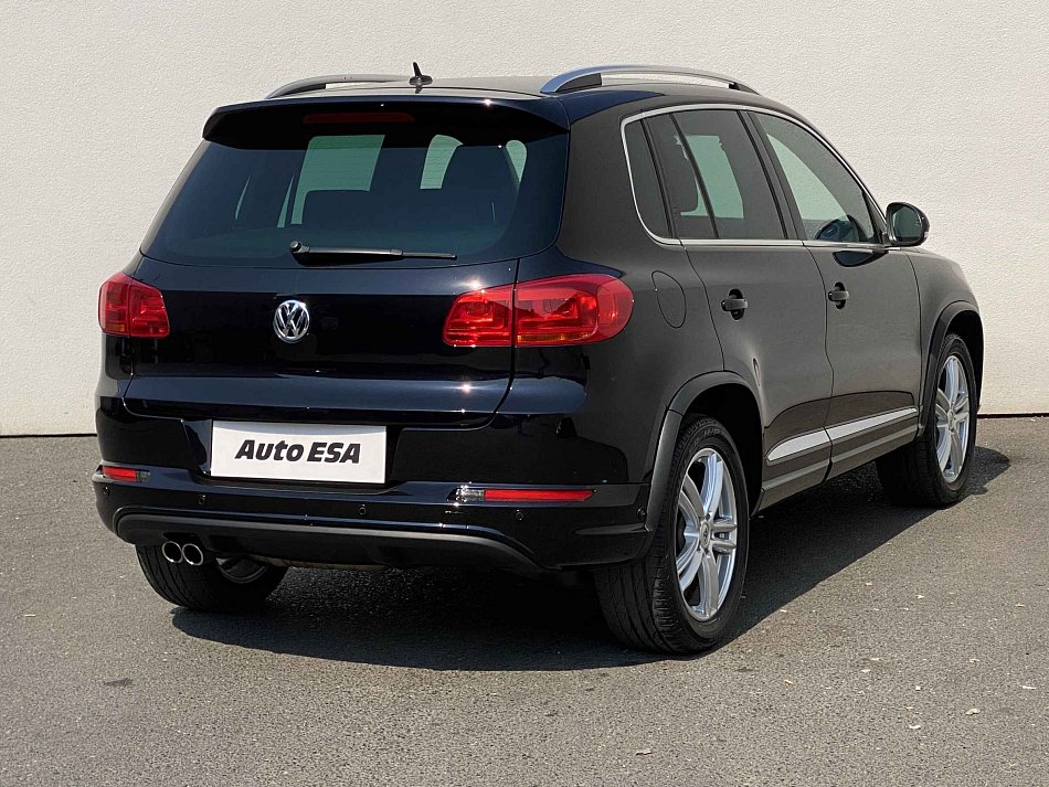Volkswagen Tiguan 2.0 TSi Sport&Style 4x4 R-line