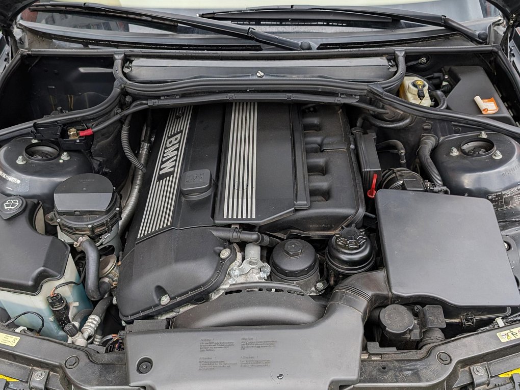 BMW Řada 3 3.0  330Ci Cabrio