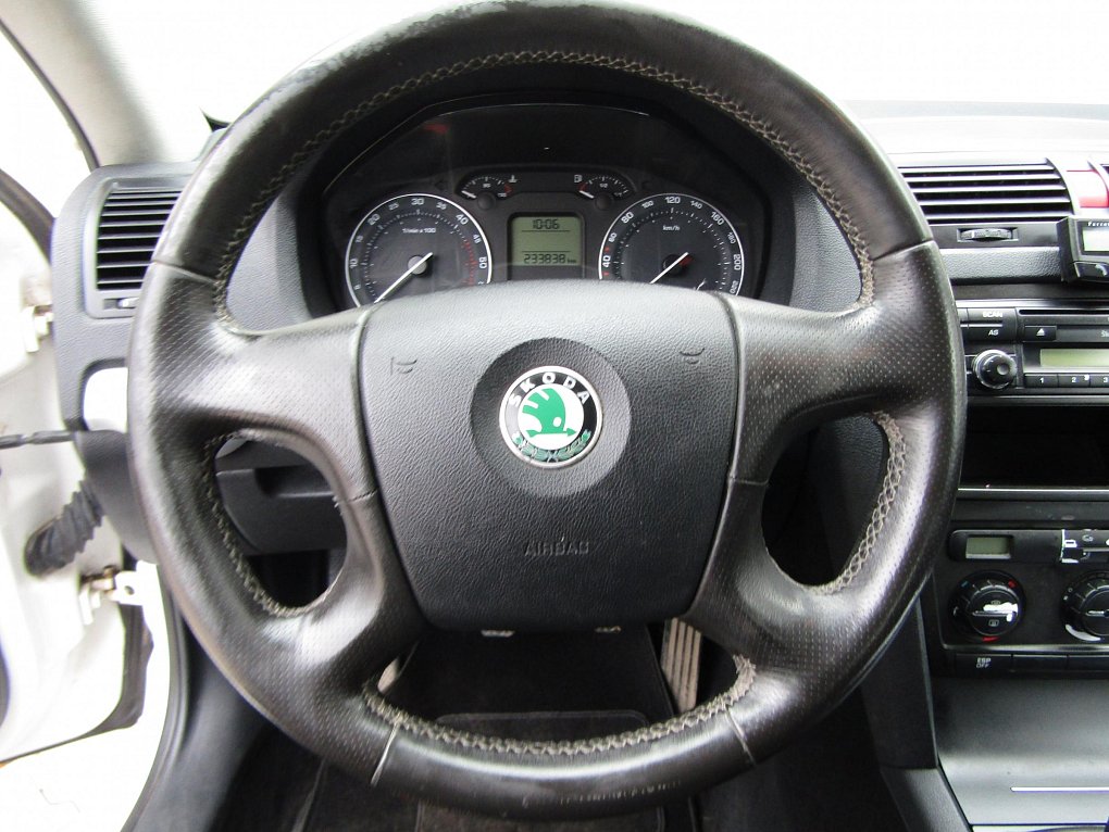 Škoda Octavia II 2.0 TDi  4x4