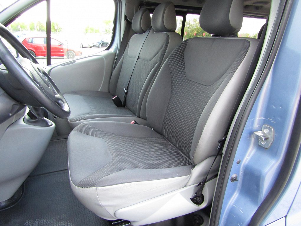 Opel Vivaro 2.0CDTi  L2H1 9míst