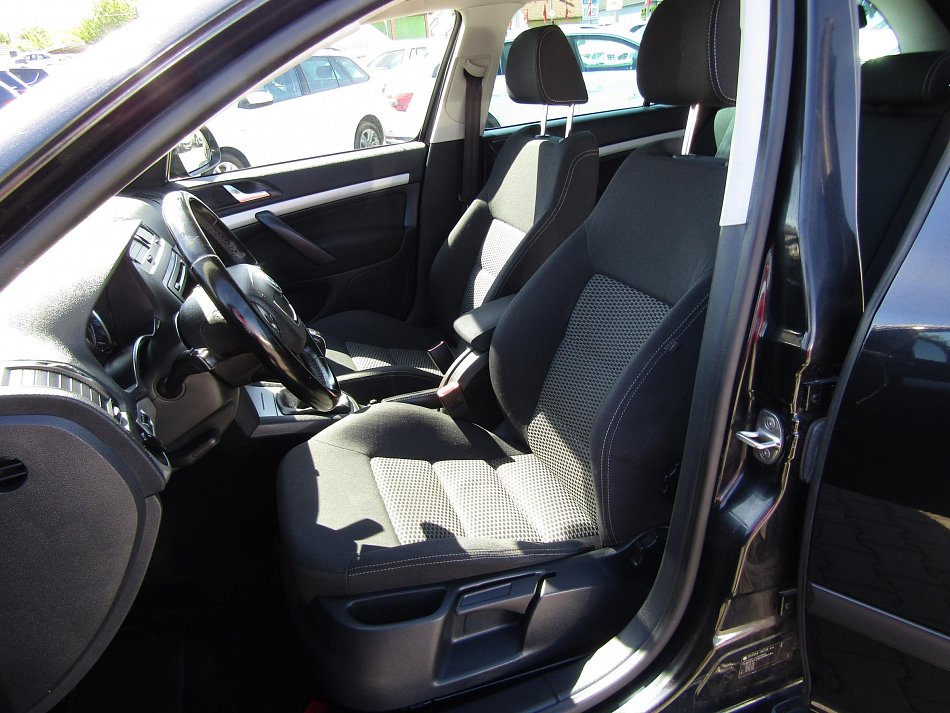 Škoda Octavia II 2.0 TDI Ambiente