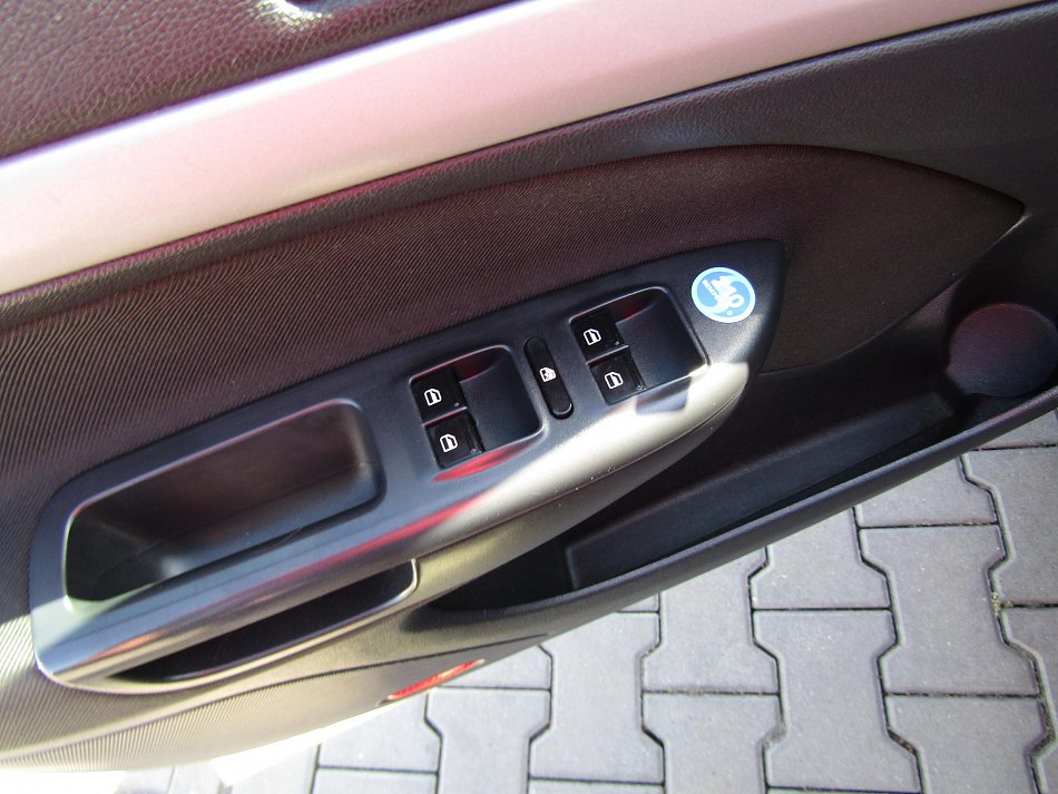 Škoda Octavia II 2.0 TDI Ambiente