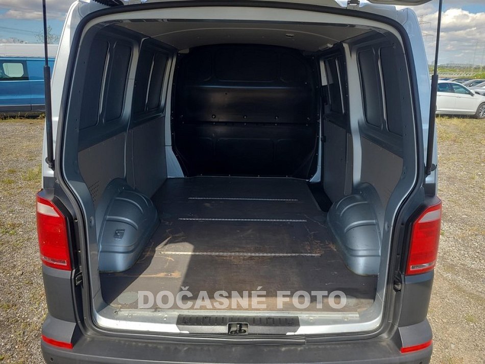 Volkswagen Transporter 2.0TDi 