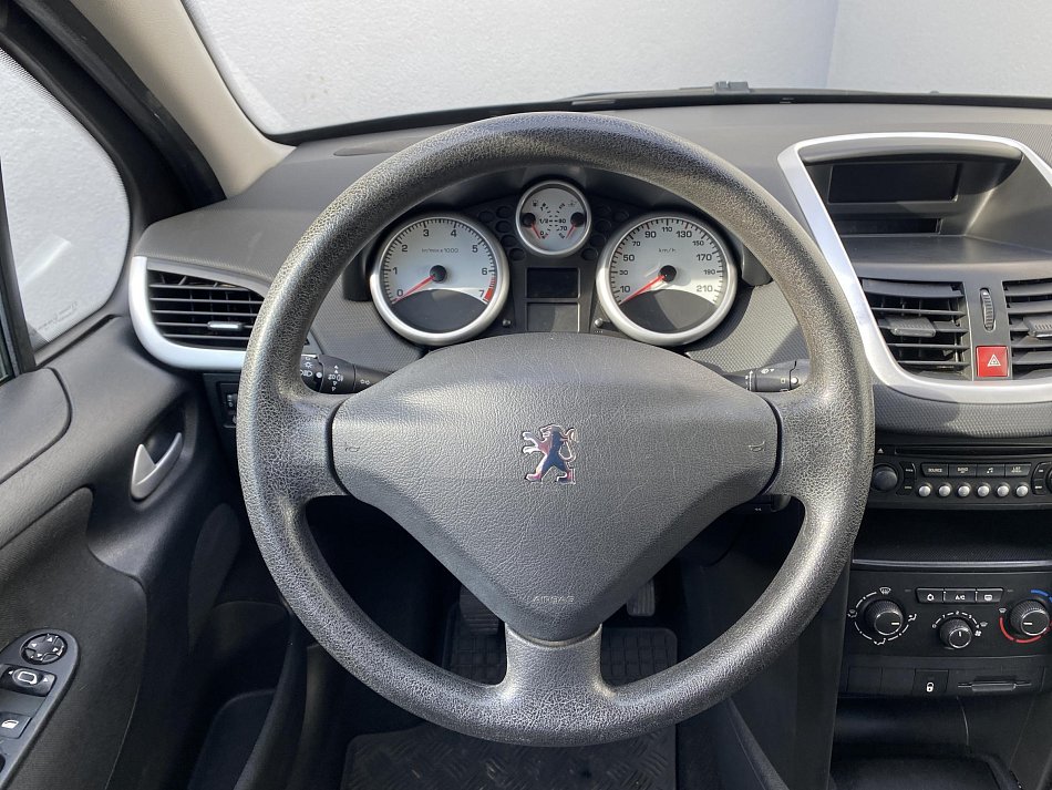 Peugeot 207 1.4i 