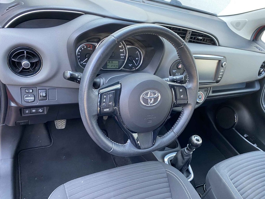 Toyota Yaris 1.5 VVT-i Dynamic