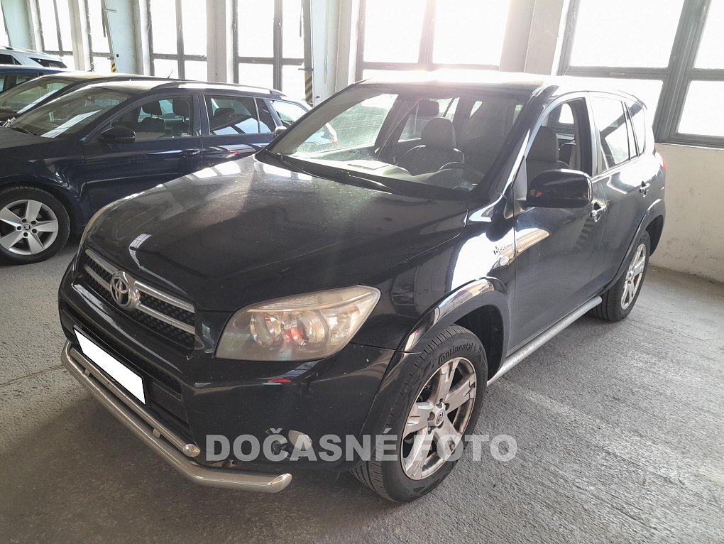 Toyota RAV4 2.2DCAT 
