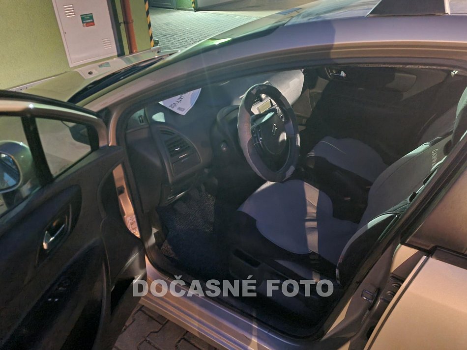 Citroën C4 1.6i 16V 