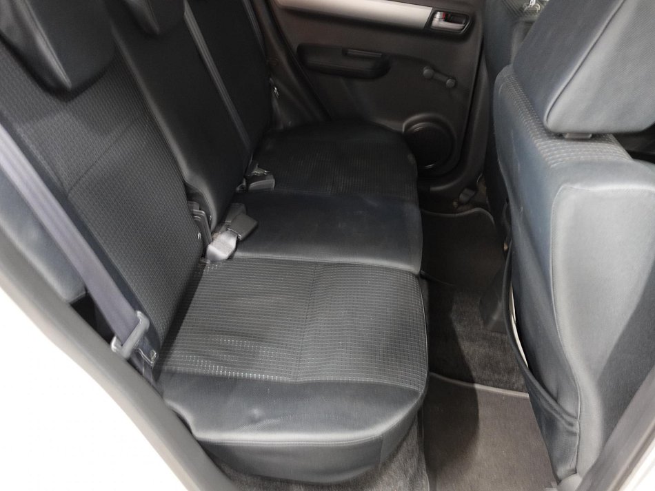 Suzuki Swift 1.3i 