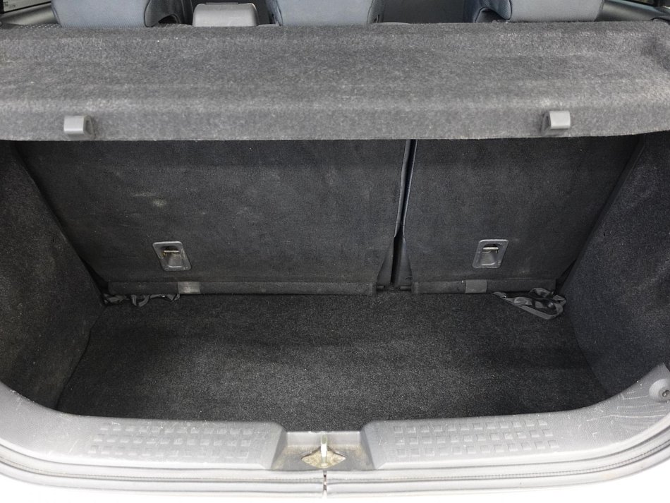Suzuki Swift 1.3i 