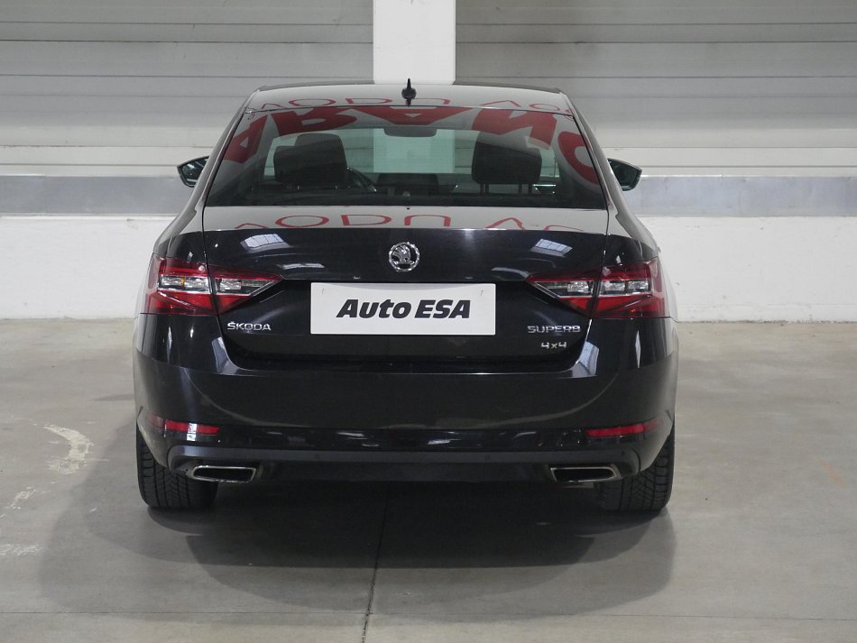 Škoda Superb III 2.0 TSi  4x4