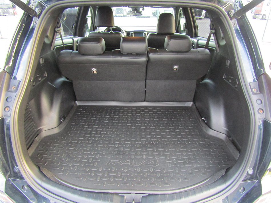 Toyota RAV4 2.0D-4D 