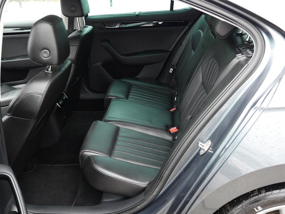 Škoda Superb III 2.0 TDi L&K