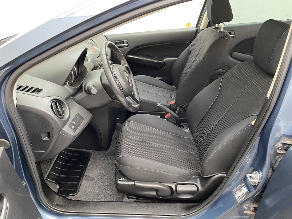 Mazda 2 1.25i 