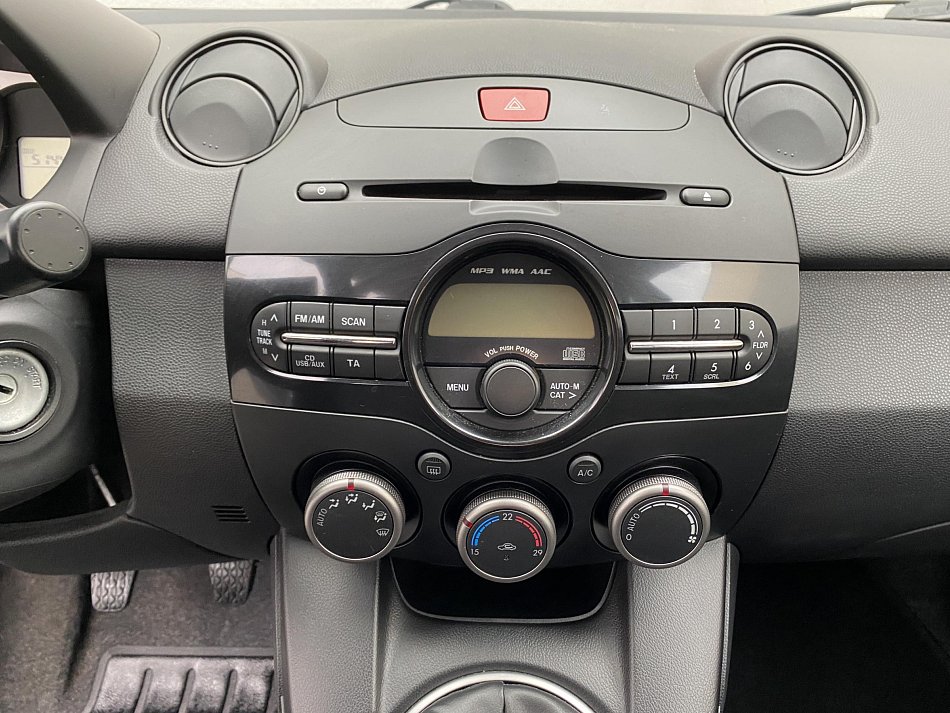 Mazda 2 1.25i 