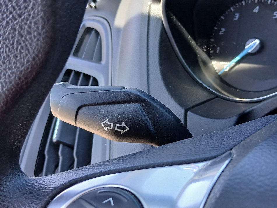 Ford Focus 1.6i 