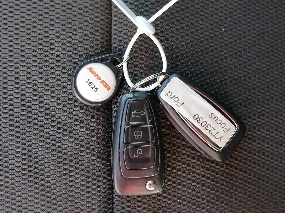 Ford Focus 1.6i 