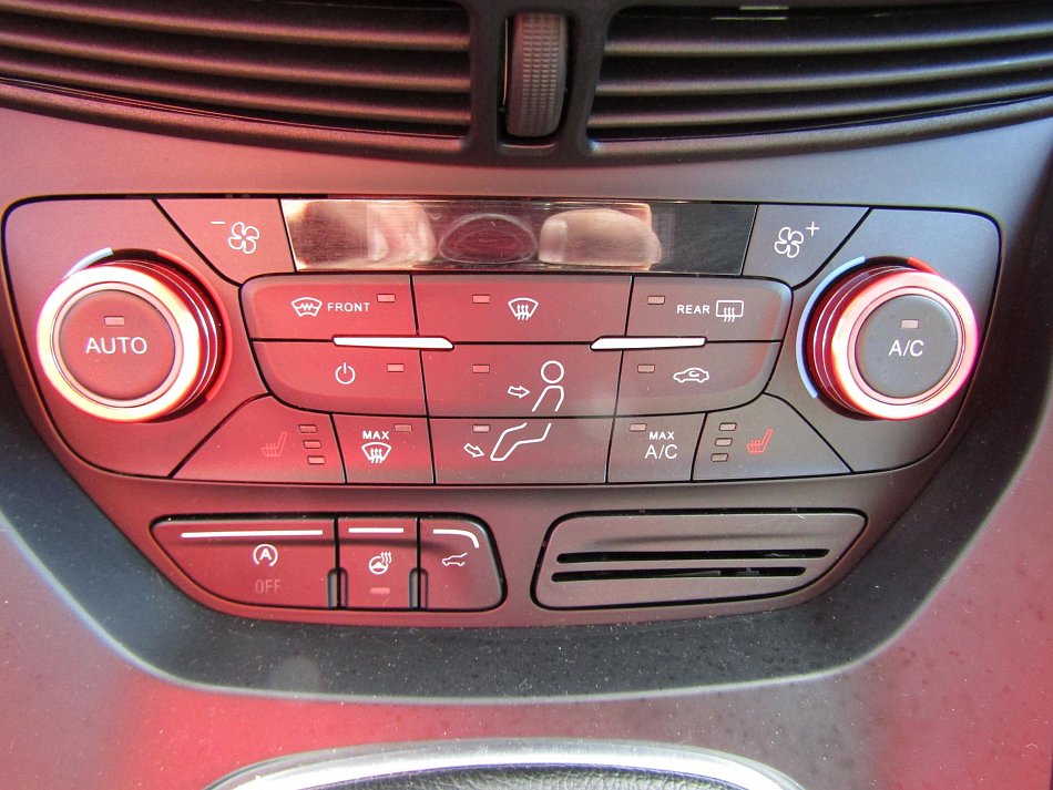 Ford Kuga 1.5 EB Titanium